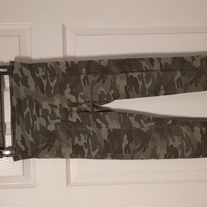 Girls Camo leggings